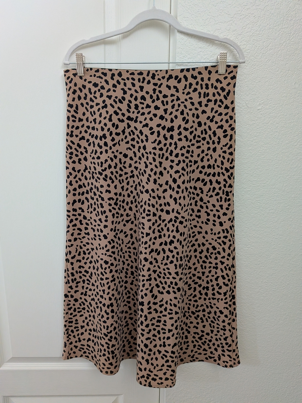 Sanctuary Beige and Black Leopard-Print Midi Skirt (XL)